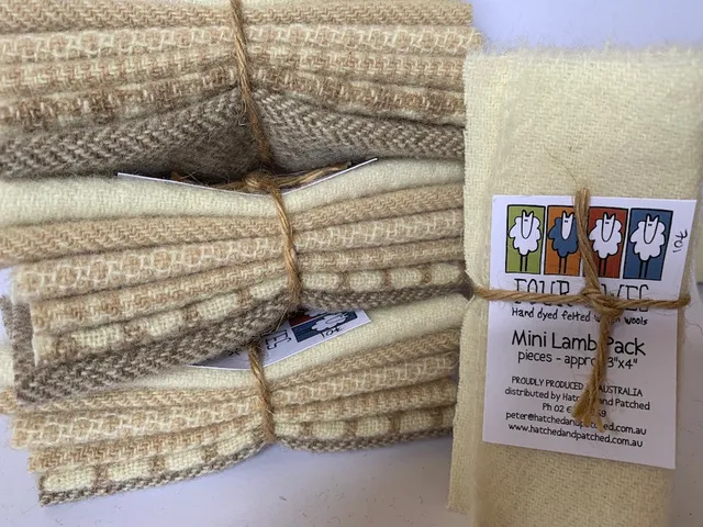 anni-downs-woven-wool-not-quite-white-coupon-laine image 1