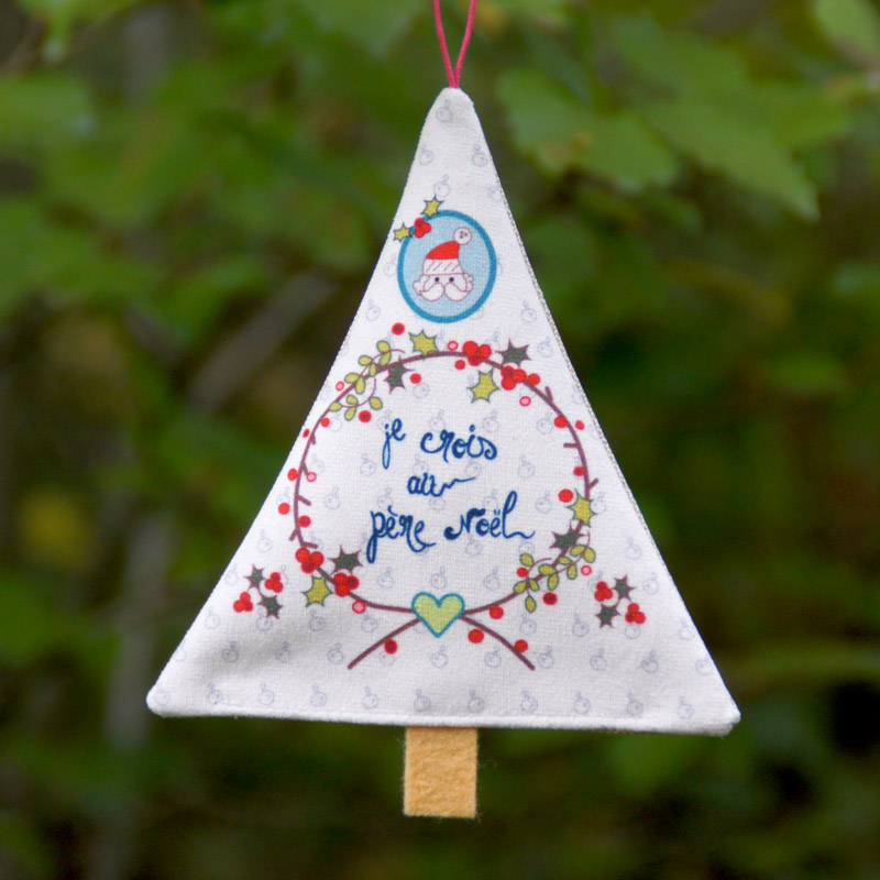 atelier-des-abcdaires-p-re-no-l-classique-sapin-d-co-coudre image 1