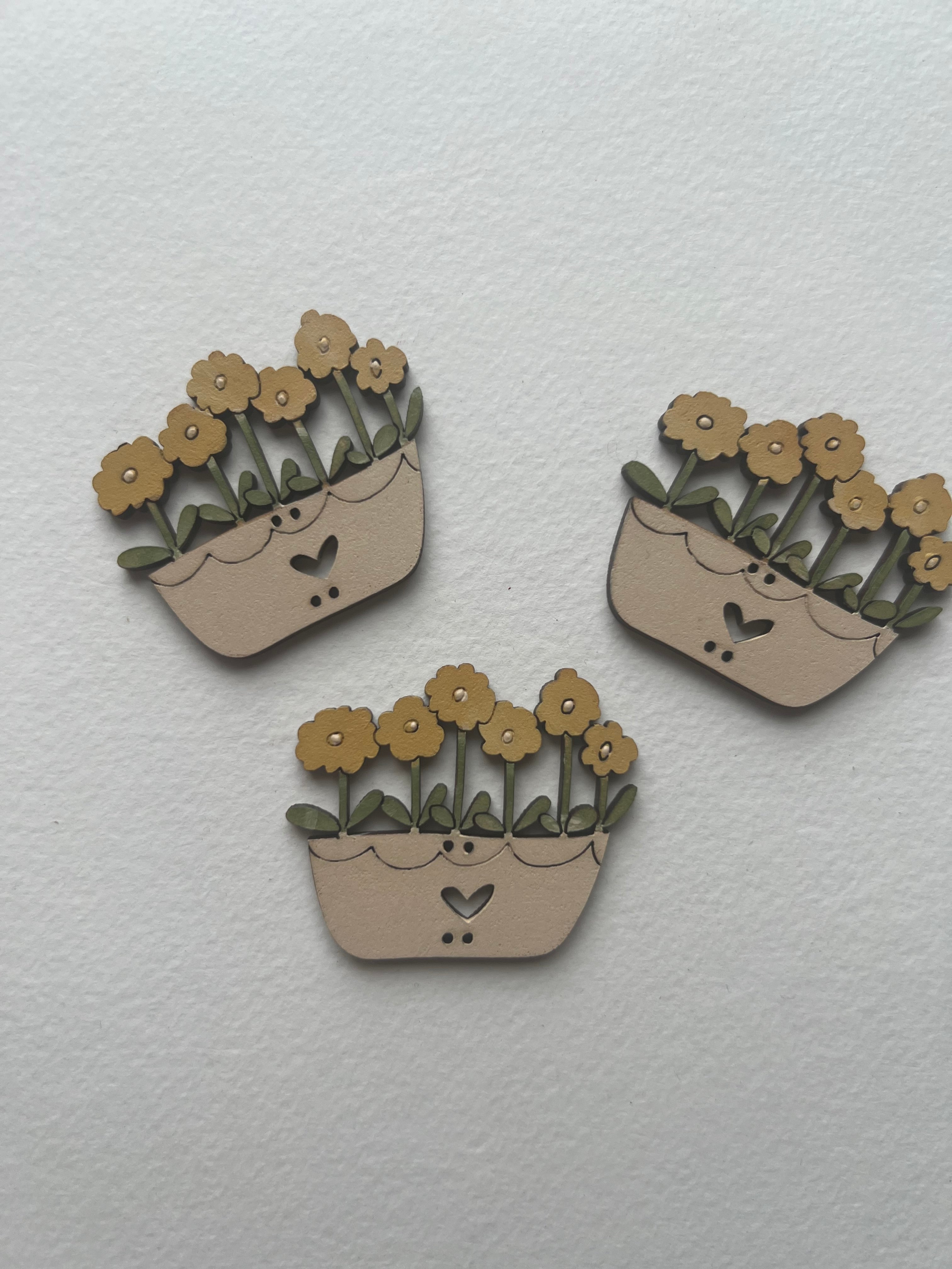 anni-downs-giftware-oblong-pot-flowers-bouton-bois-pastel image 5