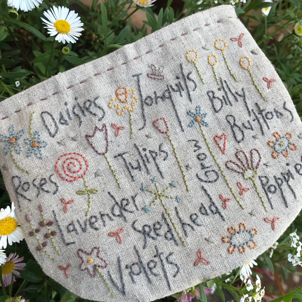 anni-downs-bags-flower-study-pochette-broder-fleurs-10x12cm image 1