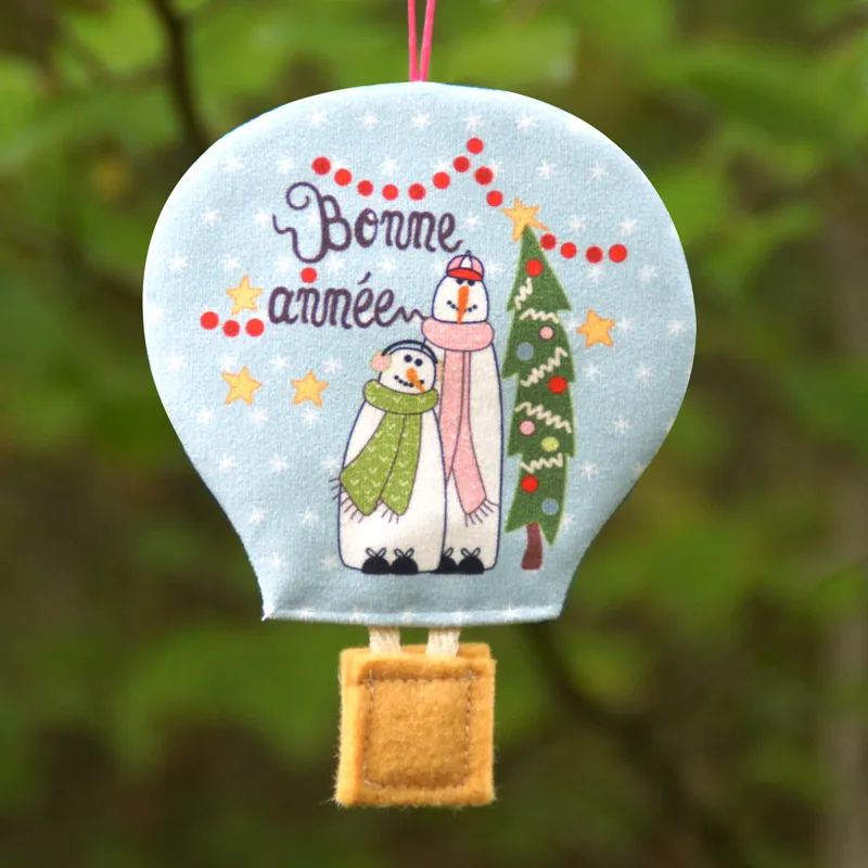 atelier-des-abcdaires-d-co-no-l-montgolfi-re-bonhommes-neige-d-coration-velours- image 1