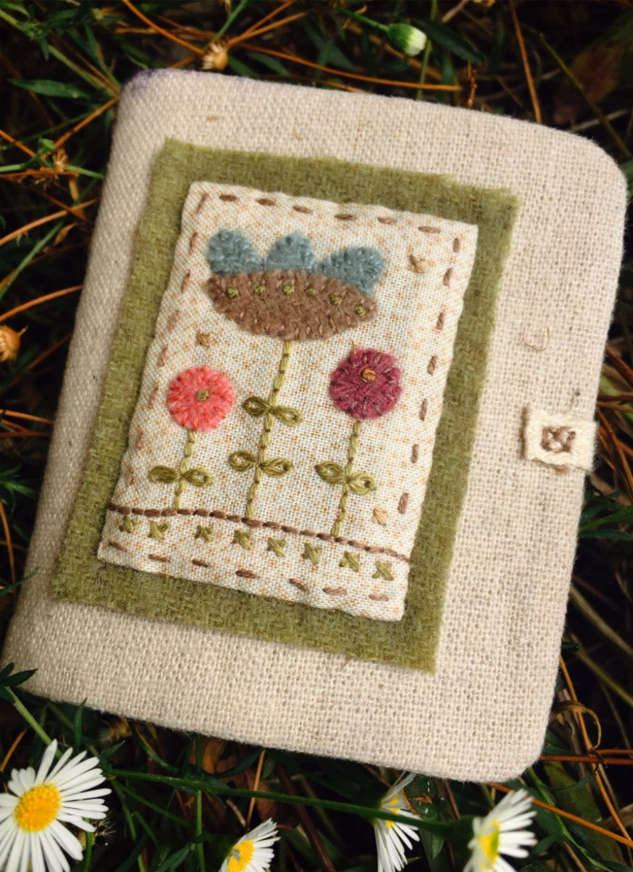 anni-downs-little-flower-kit-porte-aiguilles-appliqu-laine image 3