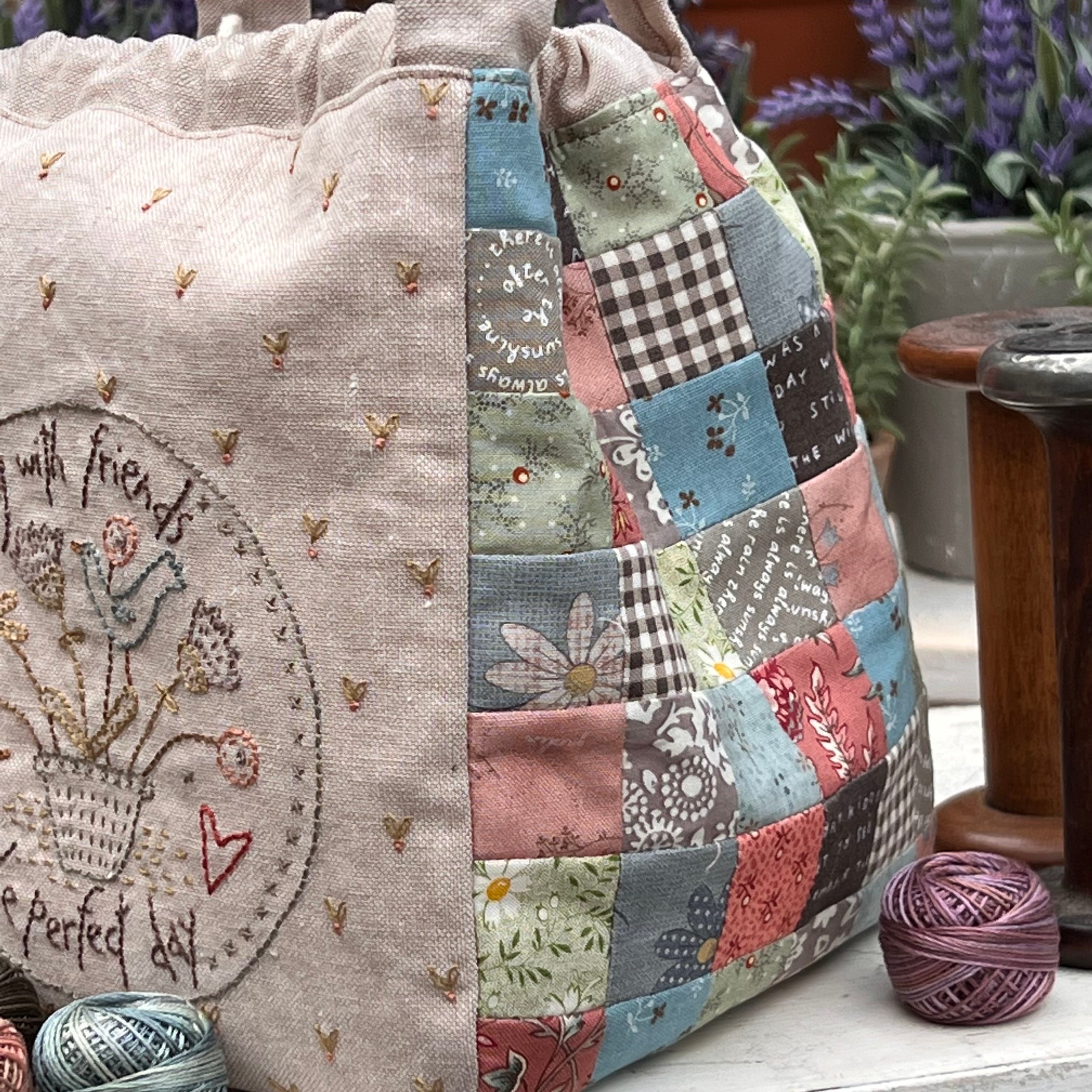 anni-downs-love-to-sew-patron-sac-cordon-appliqu-stitchery image 3