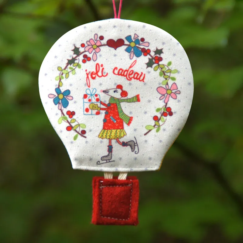 atelier-des-abcdaires-d-co-de-no-l-montgolfi-re-souris-velours image 1