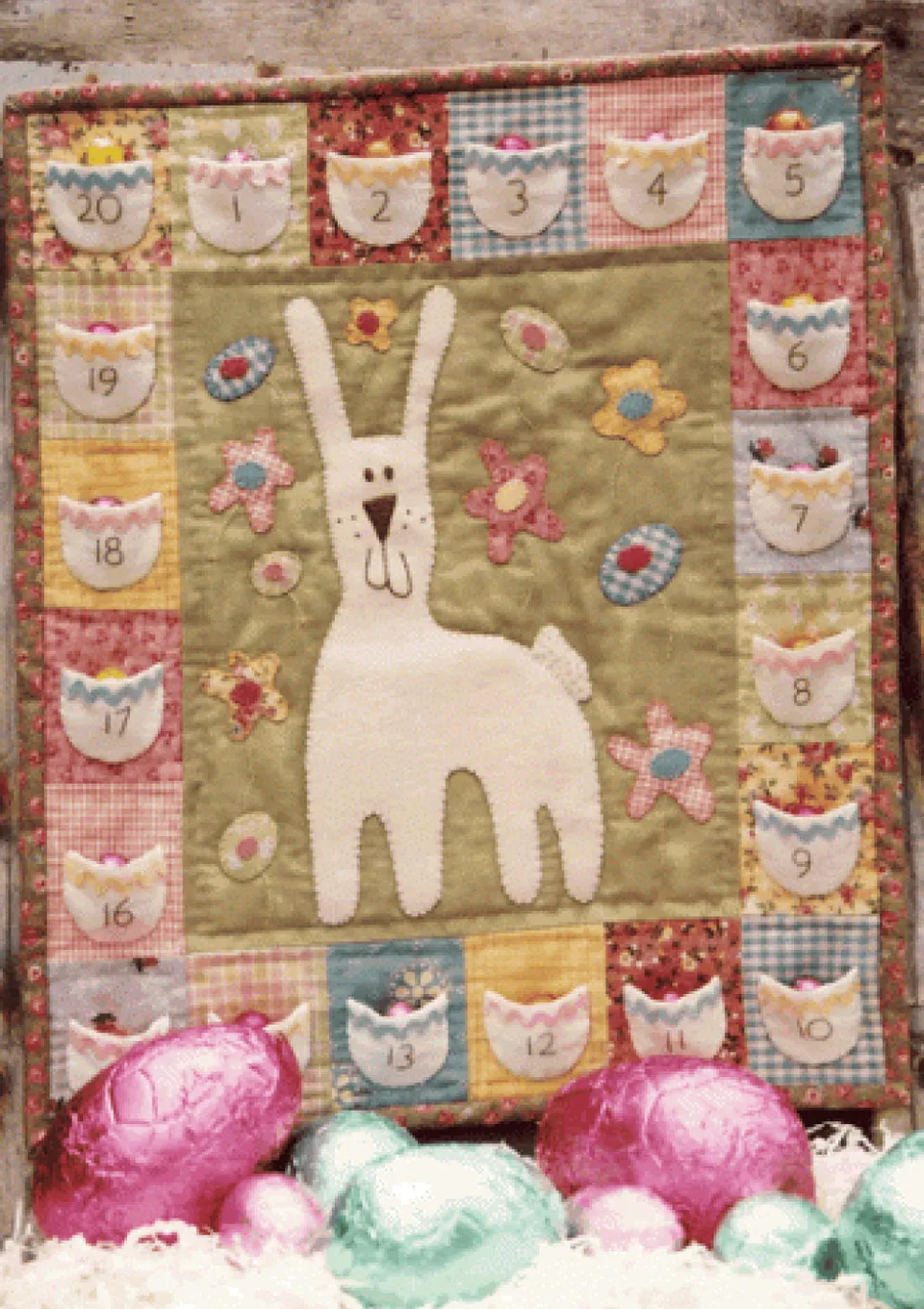 anni-downs-easter-egg-hunt-patron-p-ques-lapin-appliqu image 1