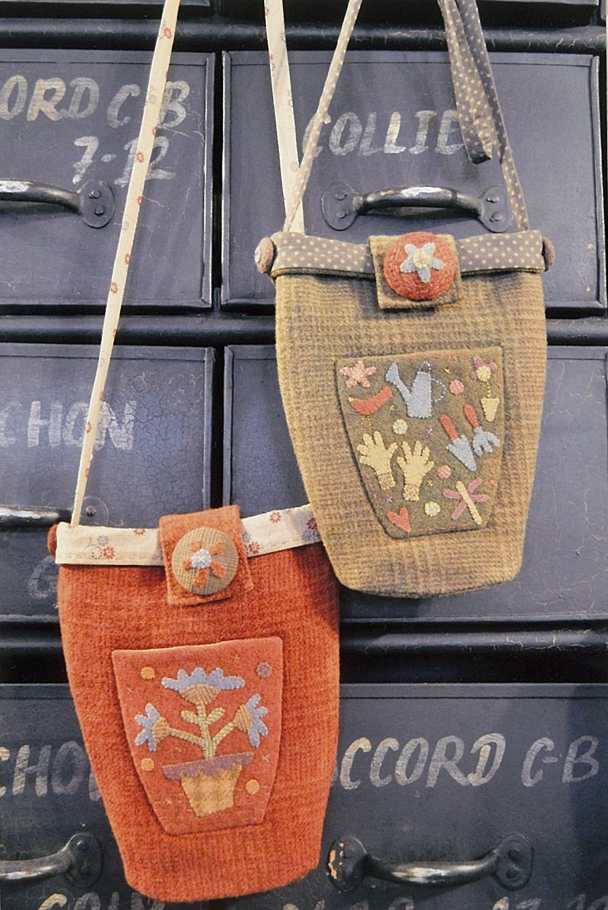 anni-downs-live-to-garden-sac-tissu-laine-appliqu image 2