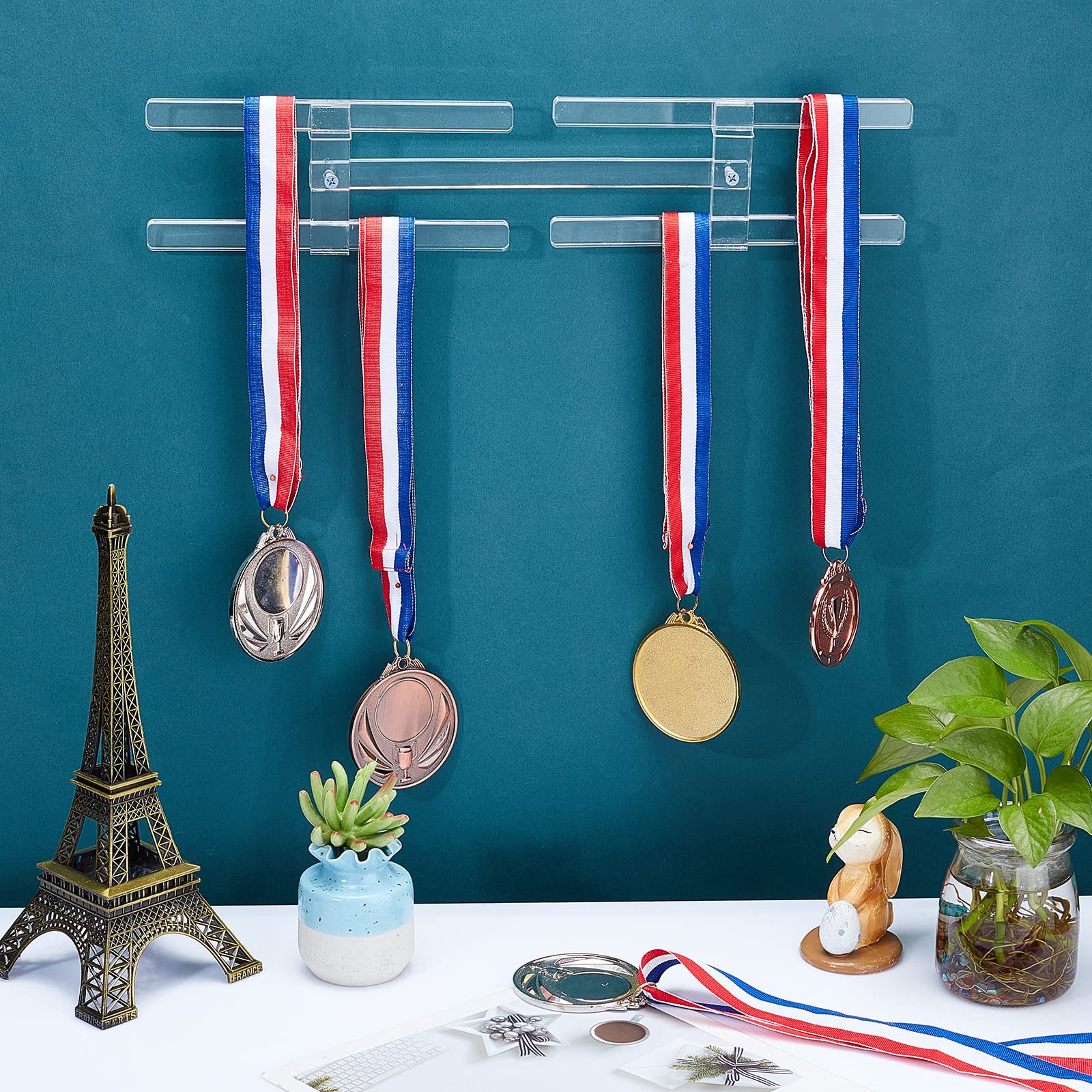 ahandmaker-porte-m-dailles-acrylique-transparent-support-mural-sport image 5
