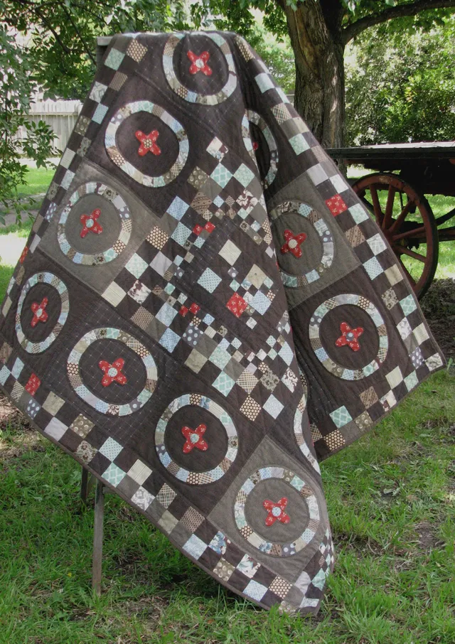anni-downs-stitcheries-chocolate-wheel-patron-quilt-foundation image 1