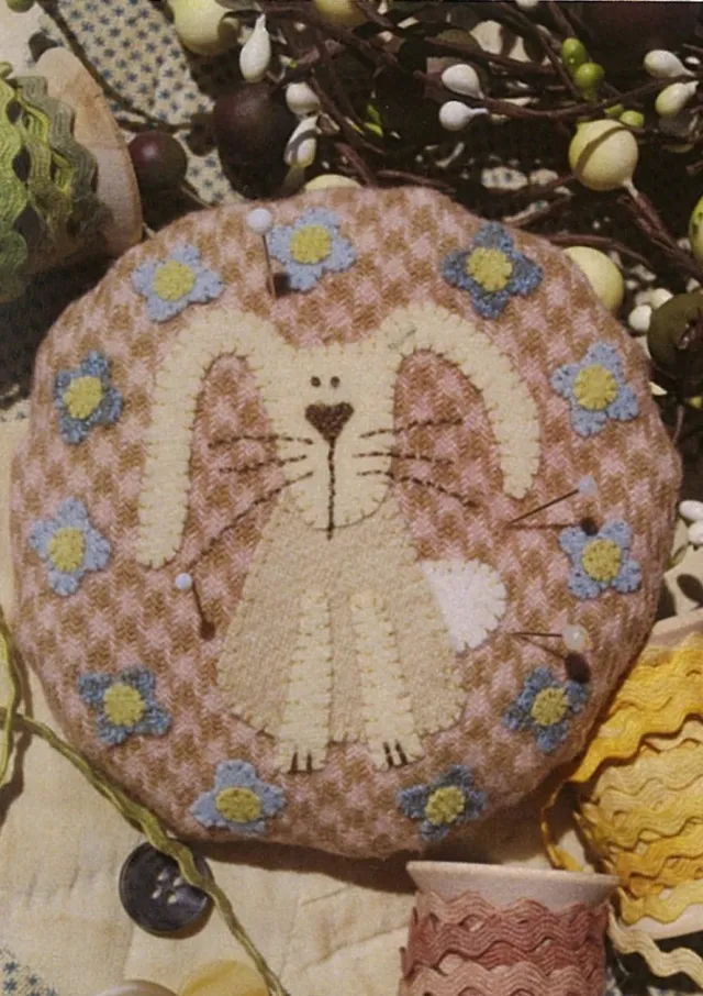 anni-downs-betty-bunny-pique-aiguilles-kit-lapin-laine image 1