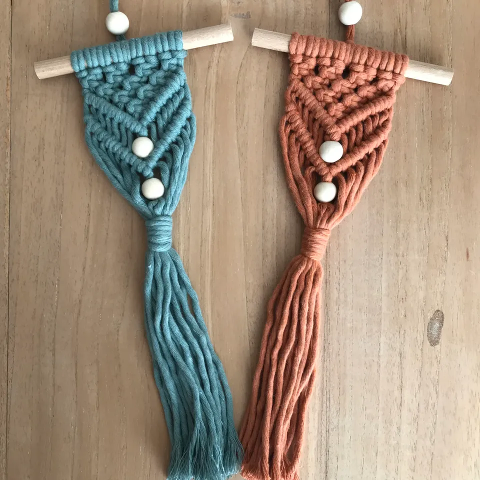 atelier-n-caux-mini-macram-suspendre-suspension-murale-terracotta-coton image 1