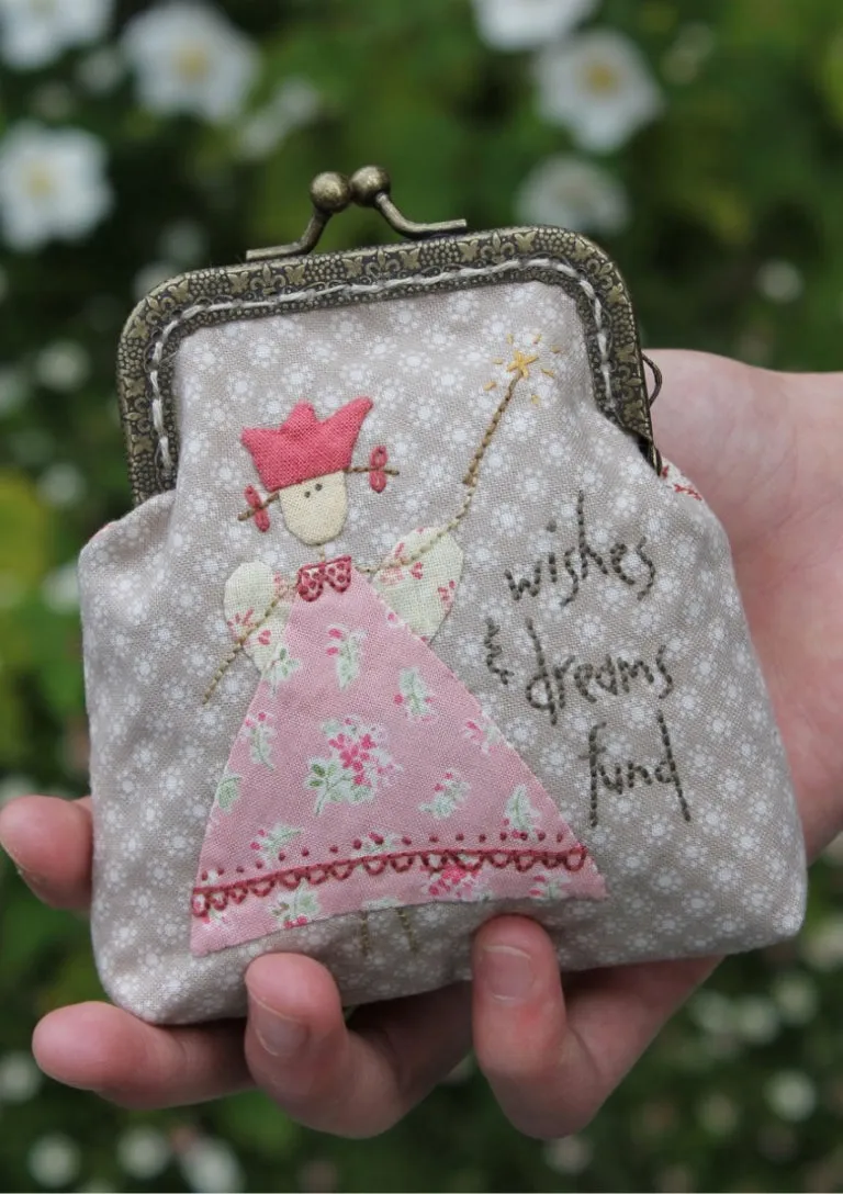 anni-downs-wishes-and-dreams-patron-porte-monnaie-4-pouces image 1