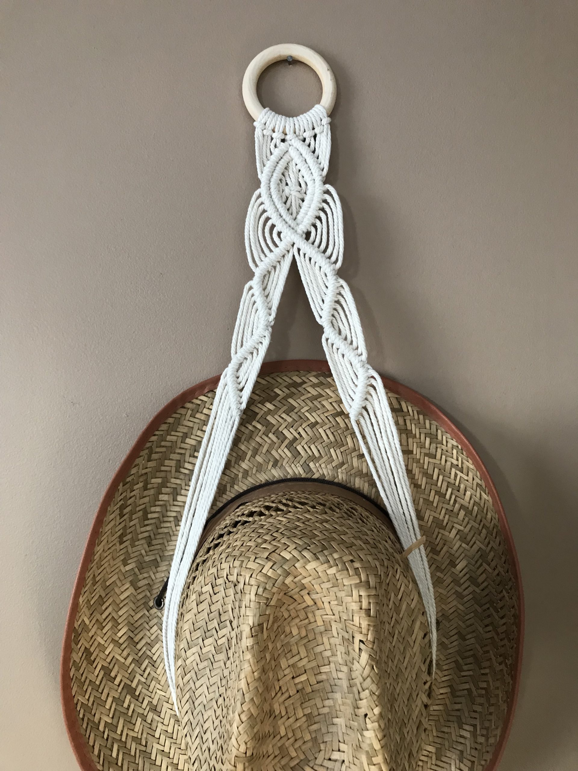 atelier-n-caux-camargue-porte-chapeau-macram-beige-100-cm image 2
