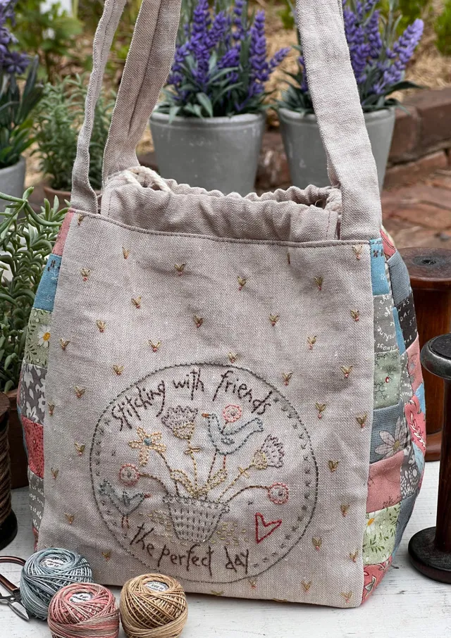 anni-downs-love-to-sew-patron-sac-cordon-appliqu-stitchery image 1