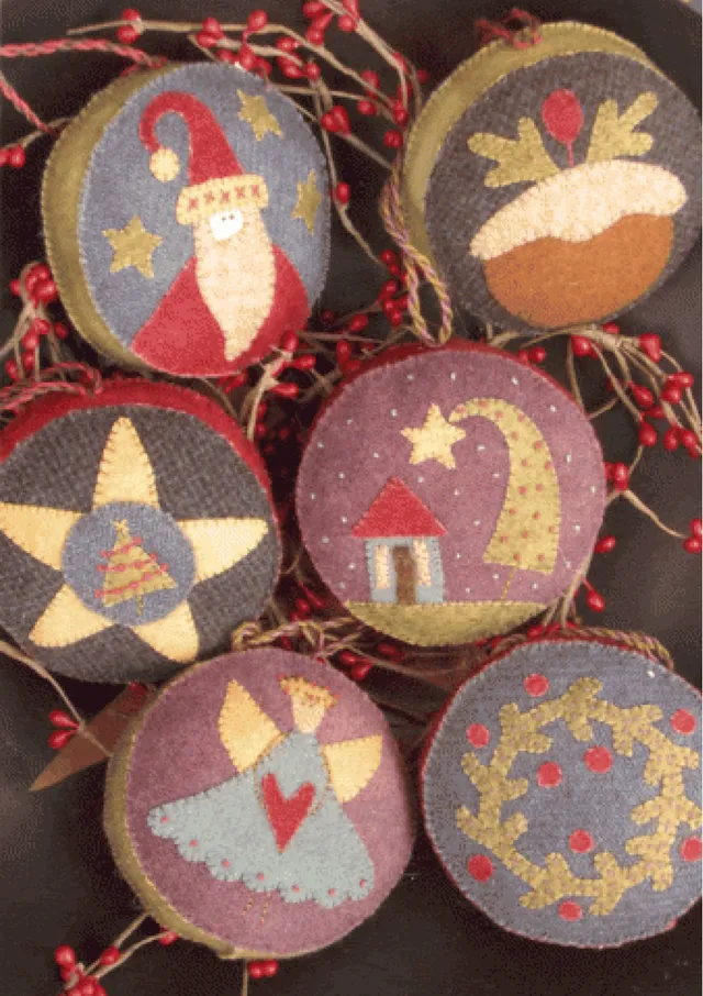 anni-downs-xmas-berry-baubles-kit-broderie-no-l-laine-tiss-e image 1