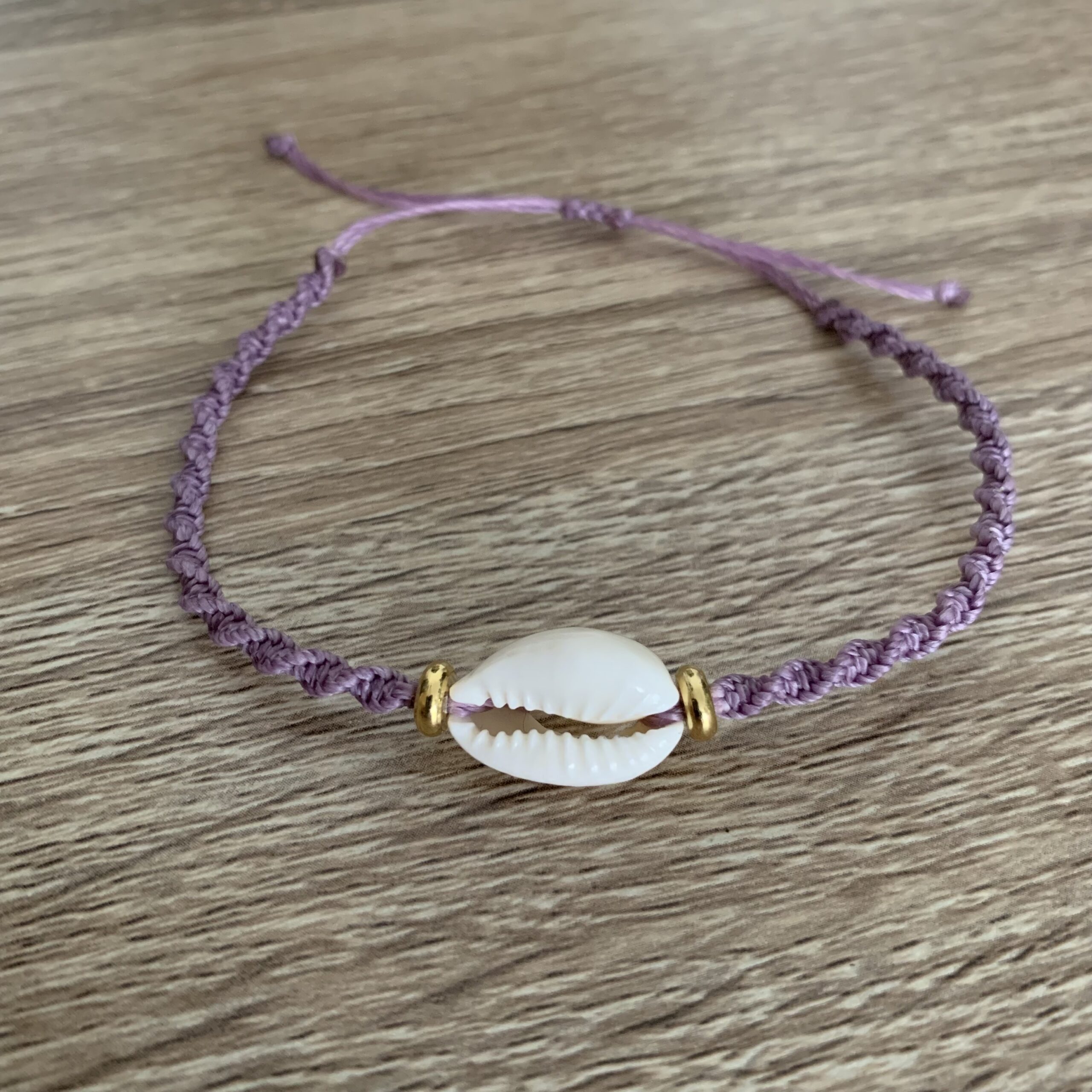 atelier-n-caux-coquillage-bracelet-micro-macram image 3