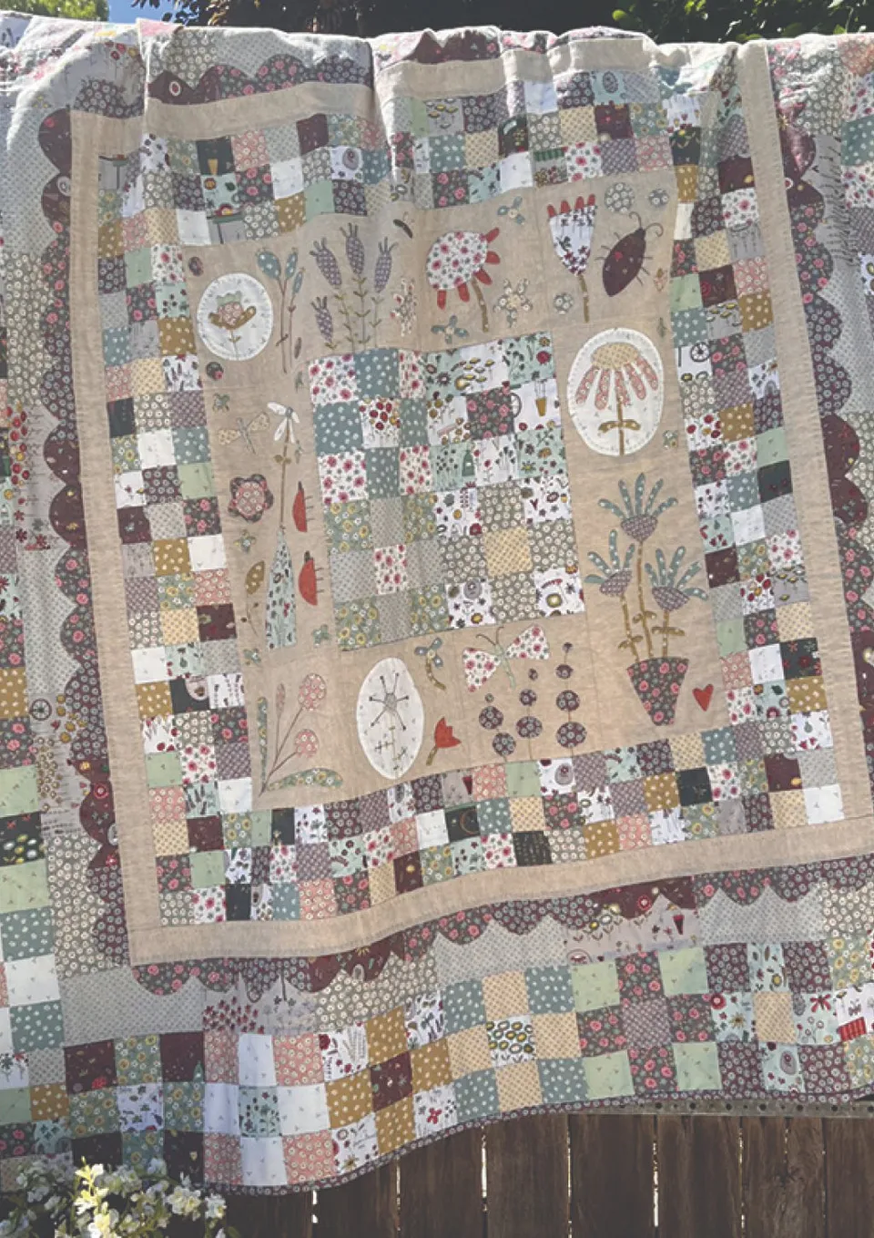 anni-downs-quilts-where-wildflowers-grow-patron-quilt-fleurs-pattern image 1
