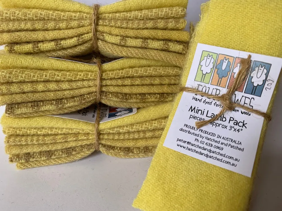 anni-downs-woven-wool-lemon-sherbert-mini-lamb-pack-jaune image 1