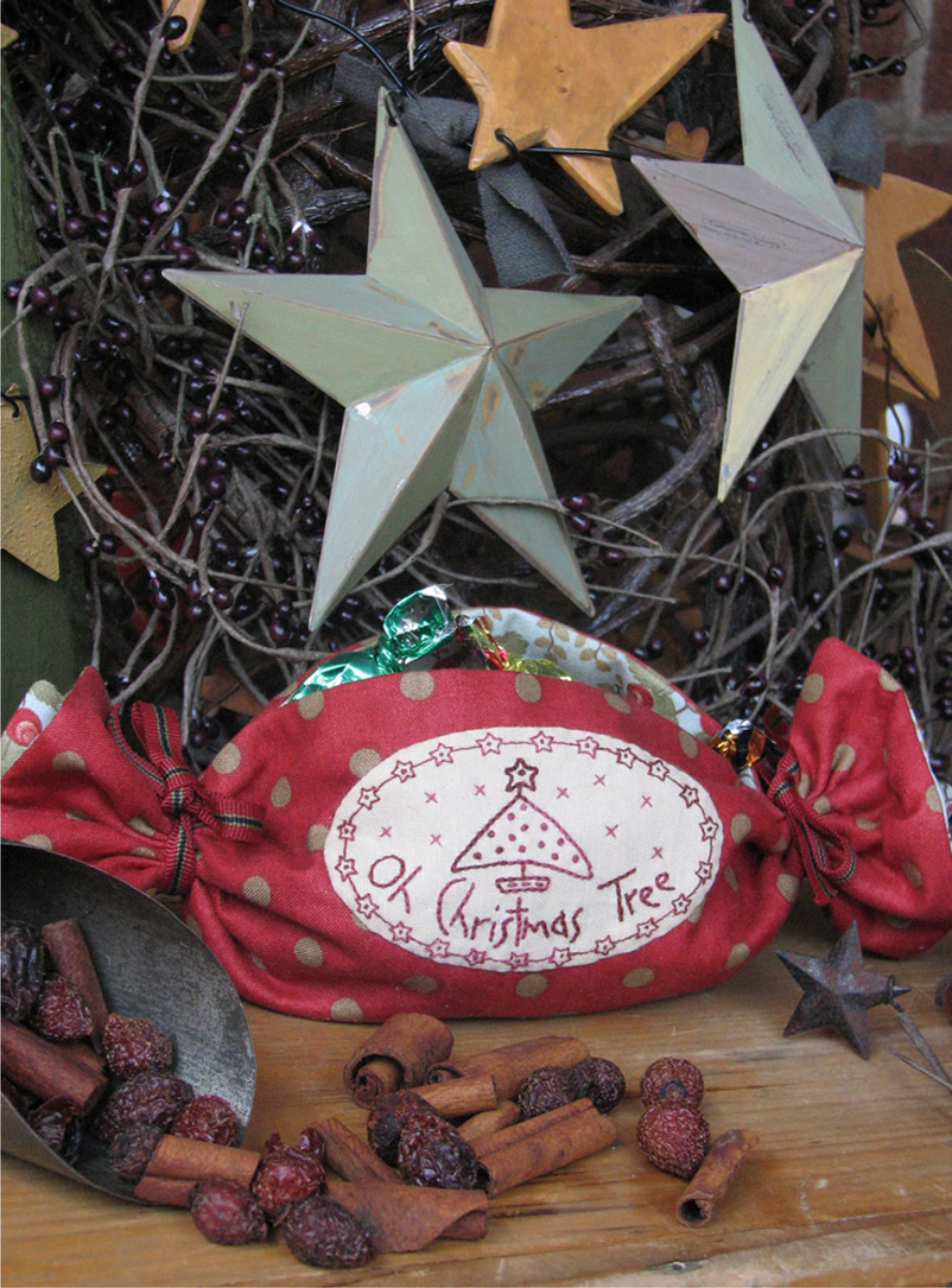 anni-downs-stitcheries-christmas-bon-bon-patron-broderie-no-l image 2