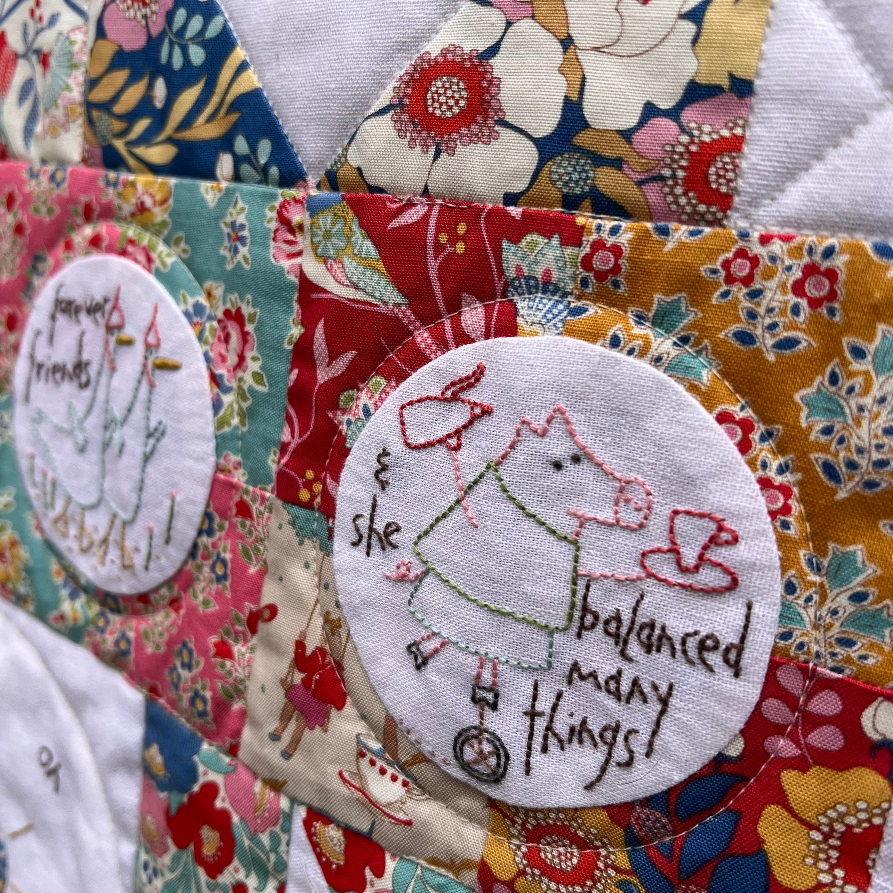 anni-downs-sunshine-and-lollipops-jubilee-patron-quilt image 6