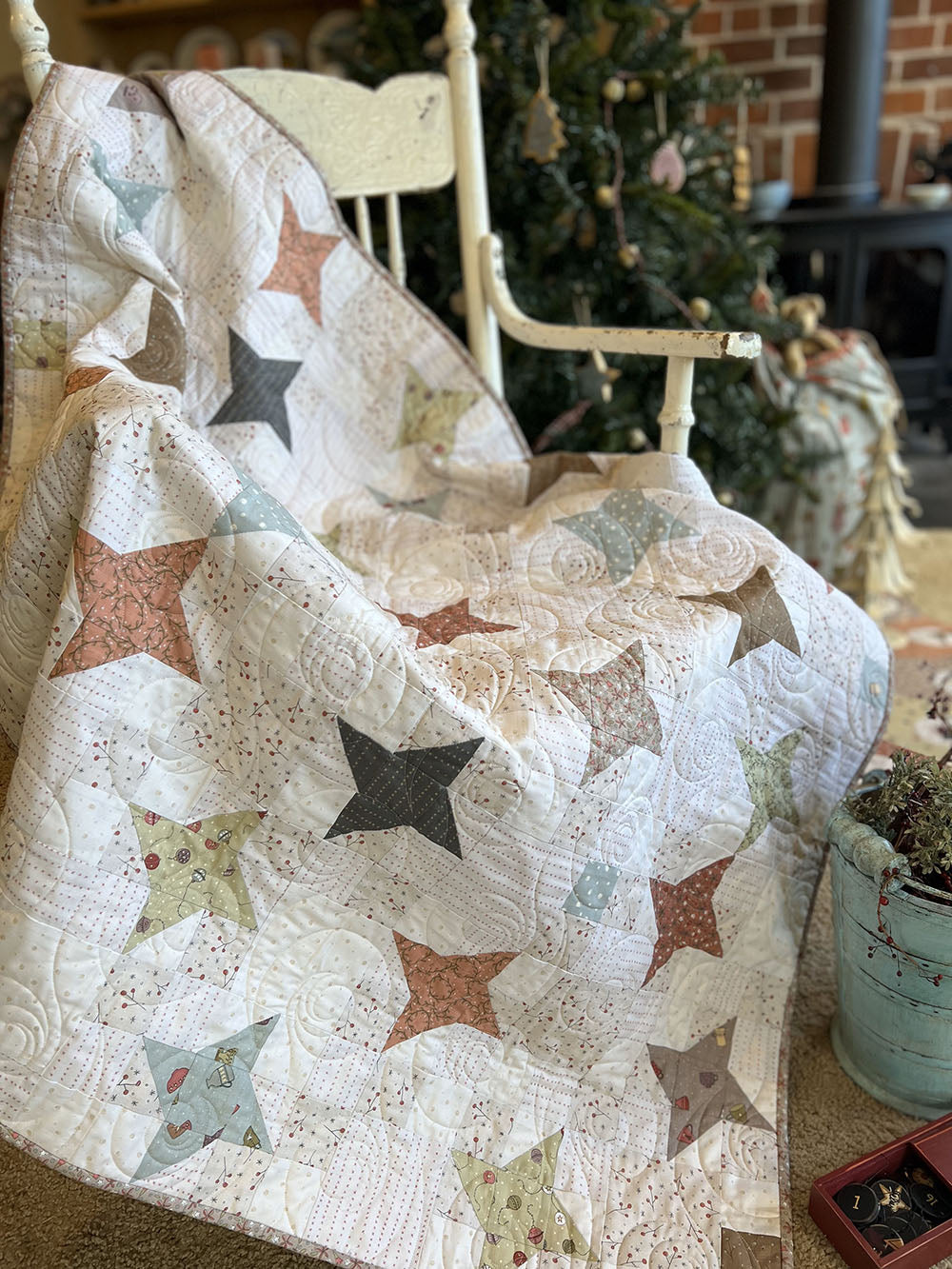 anni-downs-twinkle-patron-quilt-no-l-125x125-toiles image 2