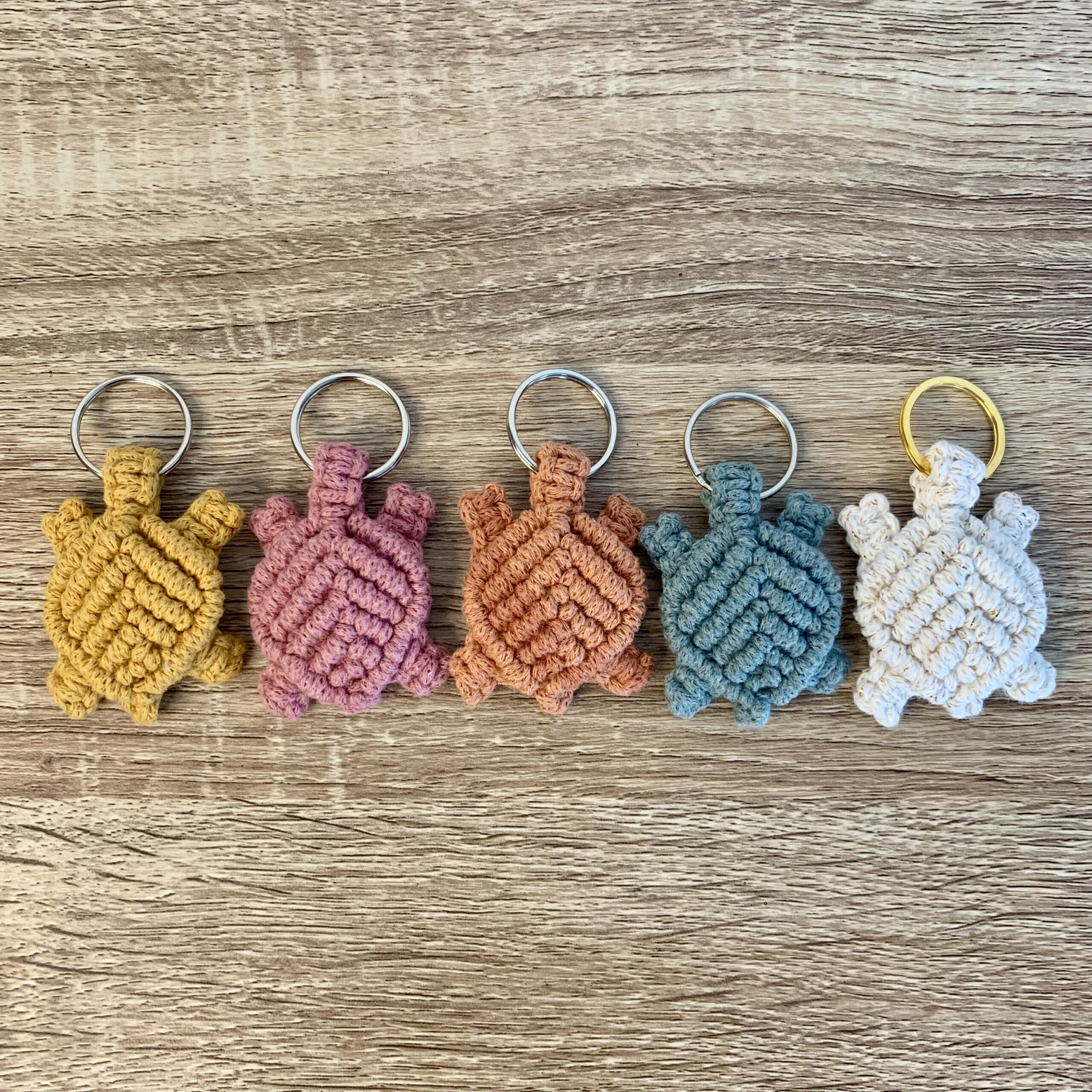 atelier-n-caux-tortue-porte-cl-s-macram-coton-9-cm image 1