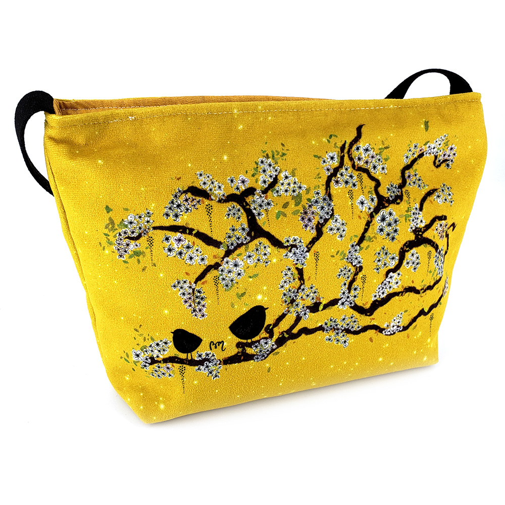 atelier-des-abcdaires-oiseaux-jaune-acide-kit-couture-grande-pochette-velours image 1