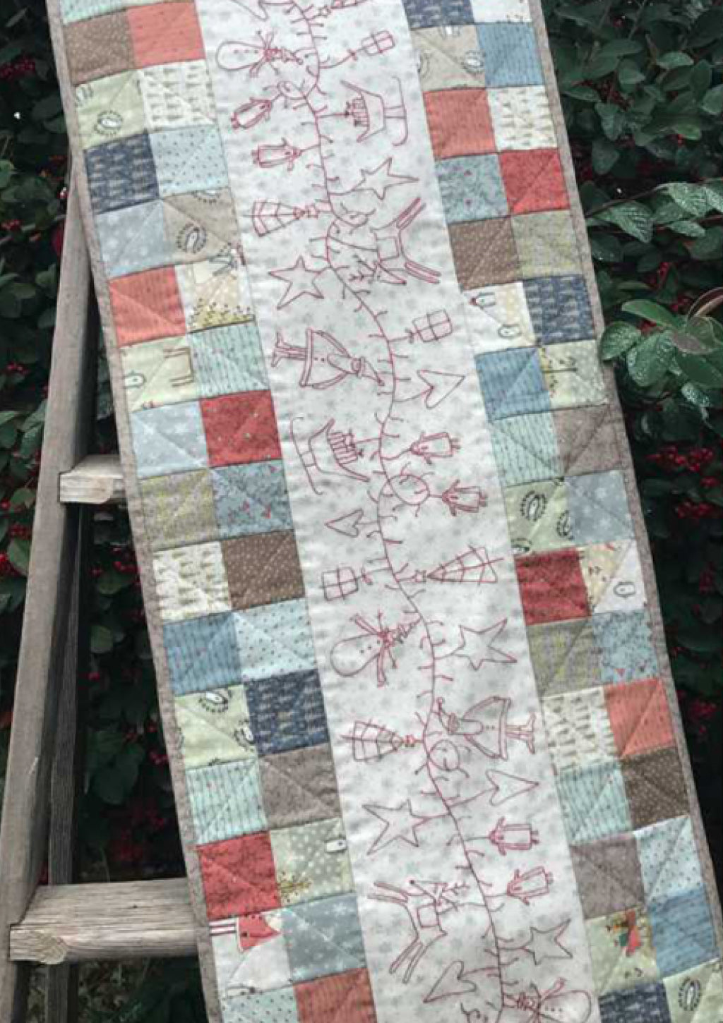 anni-downs-christmas-garland-chemin-de-table-no-l-kit image 1