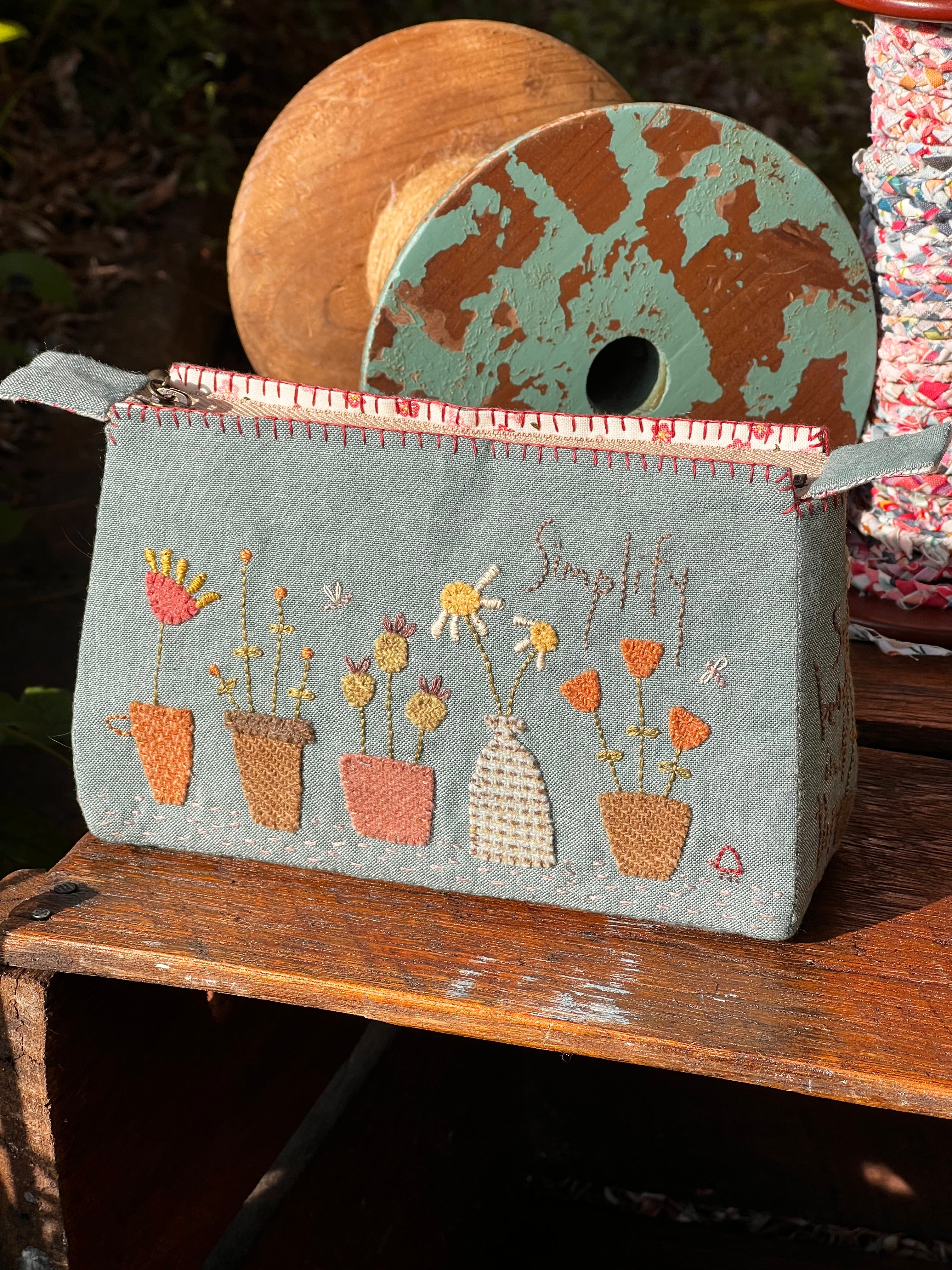 anni-downs-simplify-zippered-case-patron-trousse-zipp-e image 1