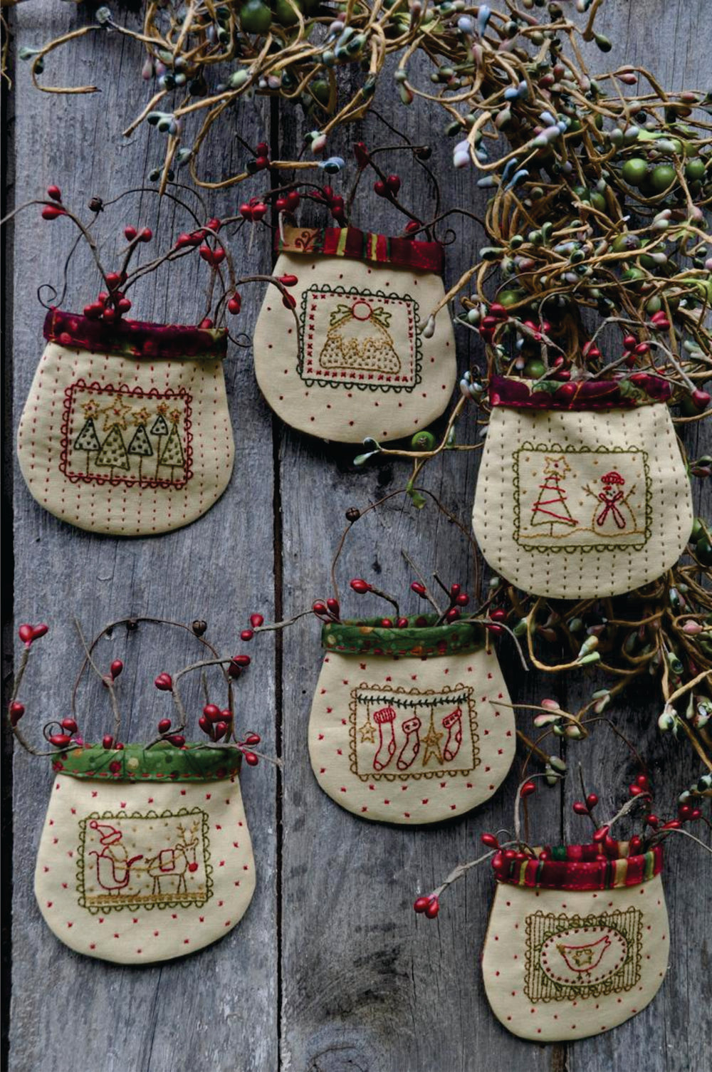 anni-downs-christmas-stamp-pockets-patron-no-l image 2