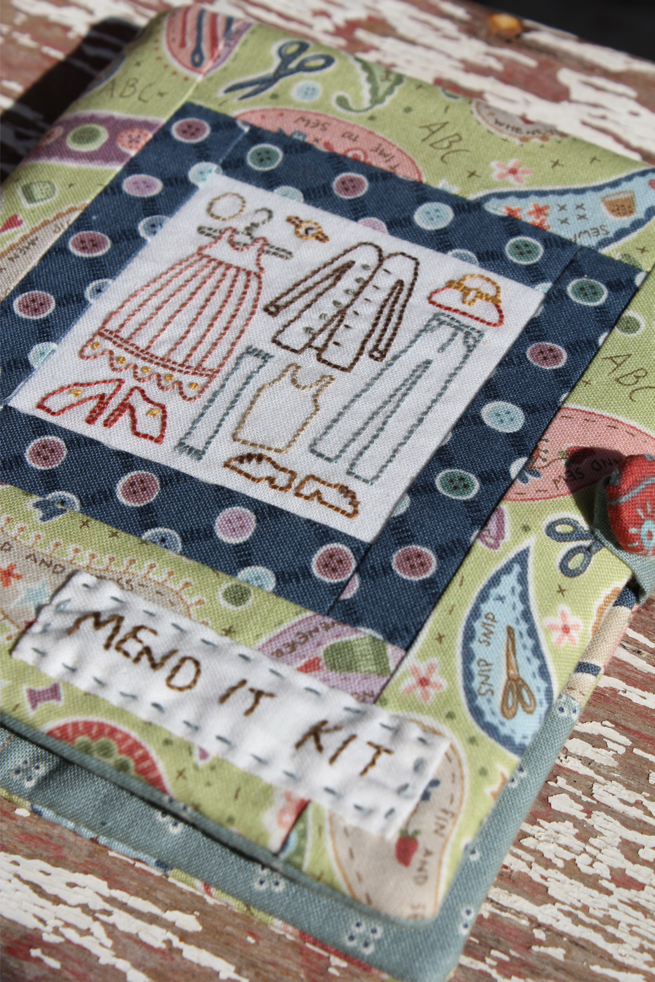anni-downs-mend-it-kit-broderie-stitchery-pr-imprim-14-cm image 2