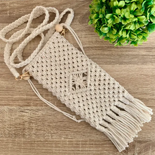 atelier-n-caux-sarah-pochette-t-l-phone-macram-bandouli-re image 1