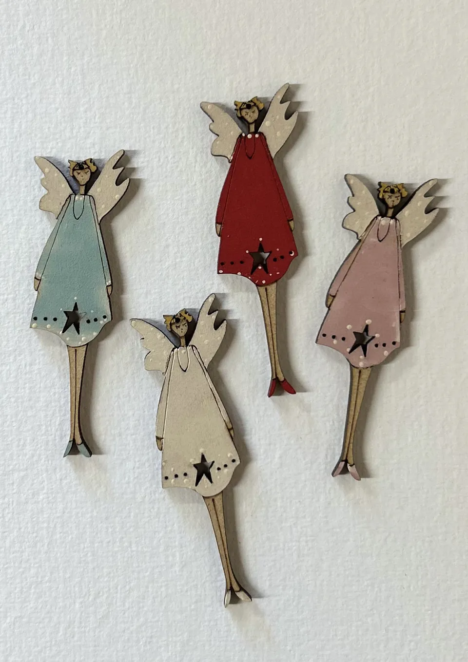 anni-downs-giftware-bouton-bois-star-angel-bleu-l-unit image 1