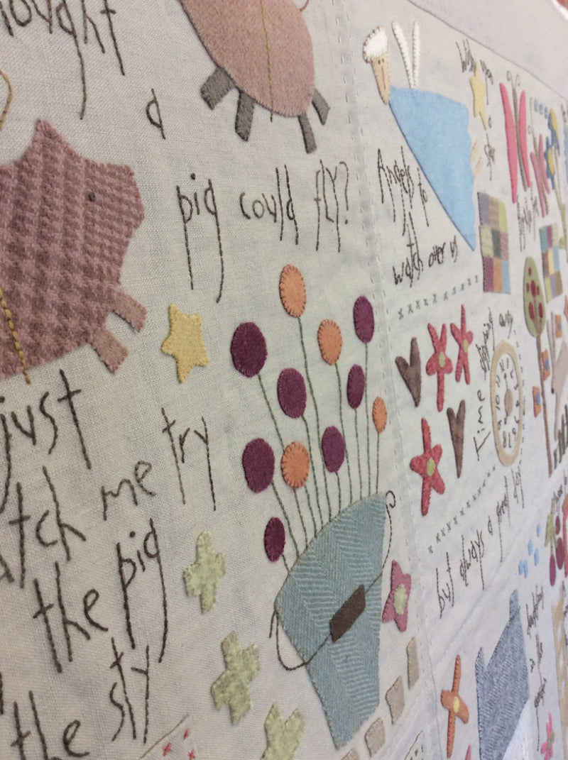 anni-downs-quilts-dancing-chickens-patron-patchwork-appliqu image 4