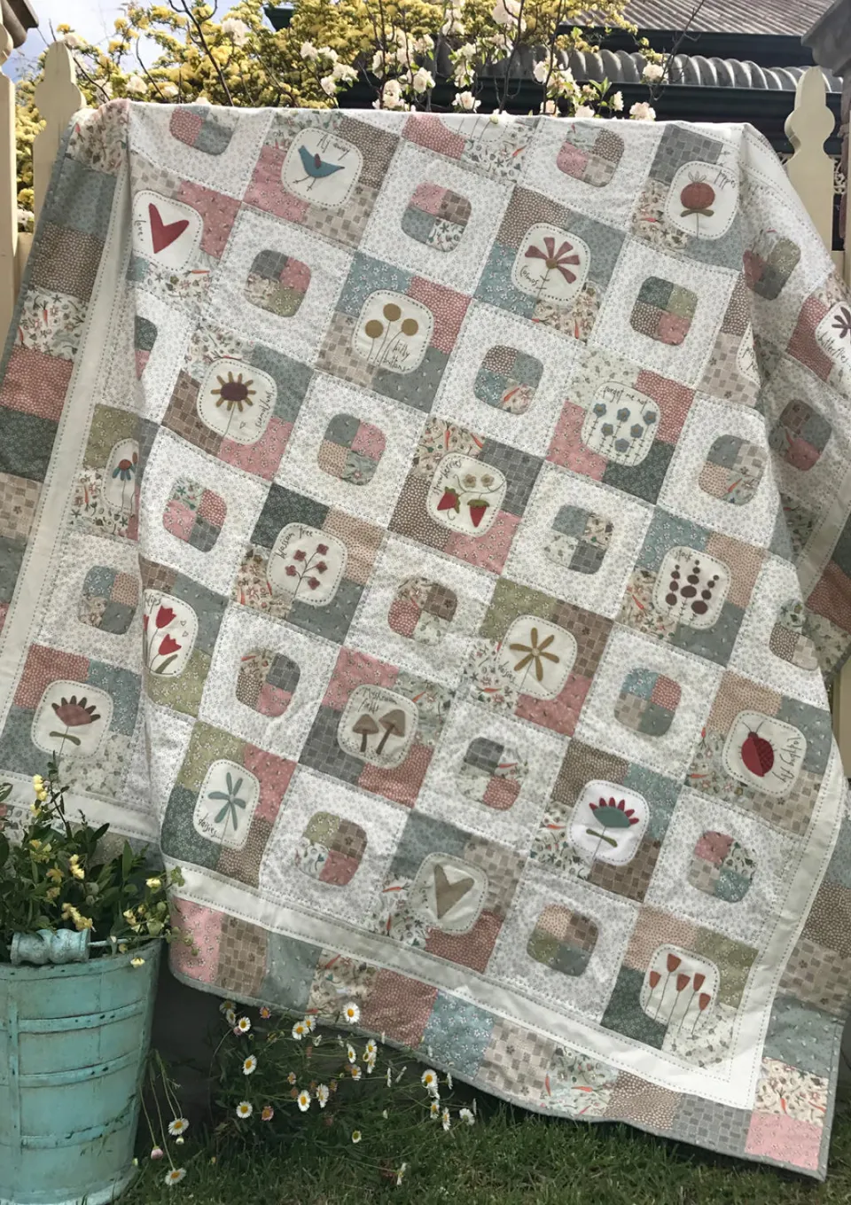 anni-downs-market-garden-quilt-patchwork-appliqu-laine-142x142 image 1
