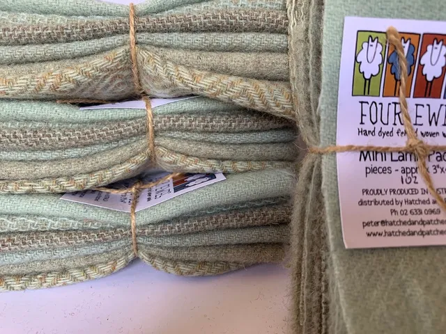 anni-downs-woven-wool-faded-overalls-lot-laine-bleue-6-pi-ces image 1
