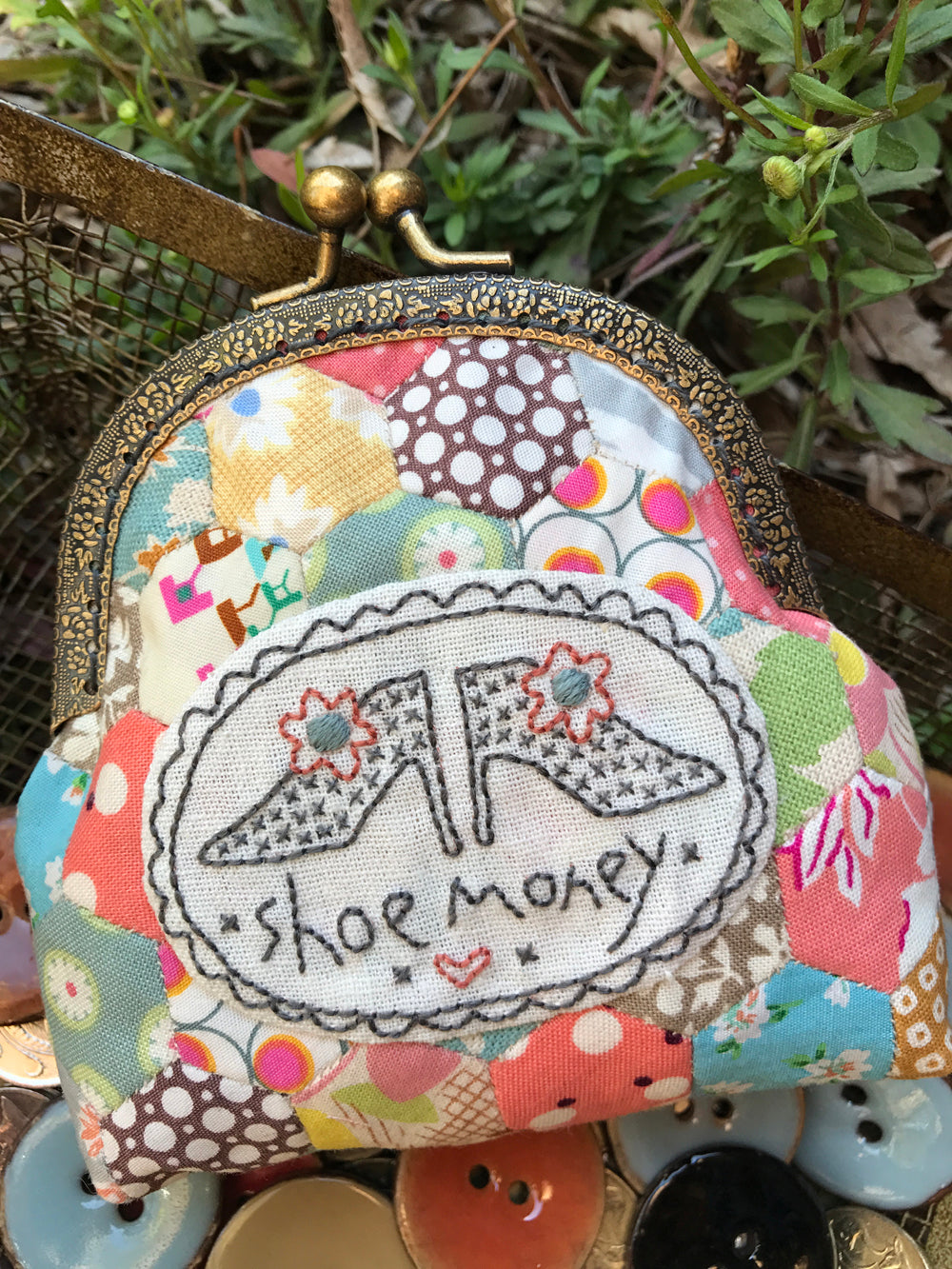 anni-downs-bags-shoe-money-purse-patron-porte-monnaie-hexagones image 2