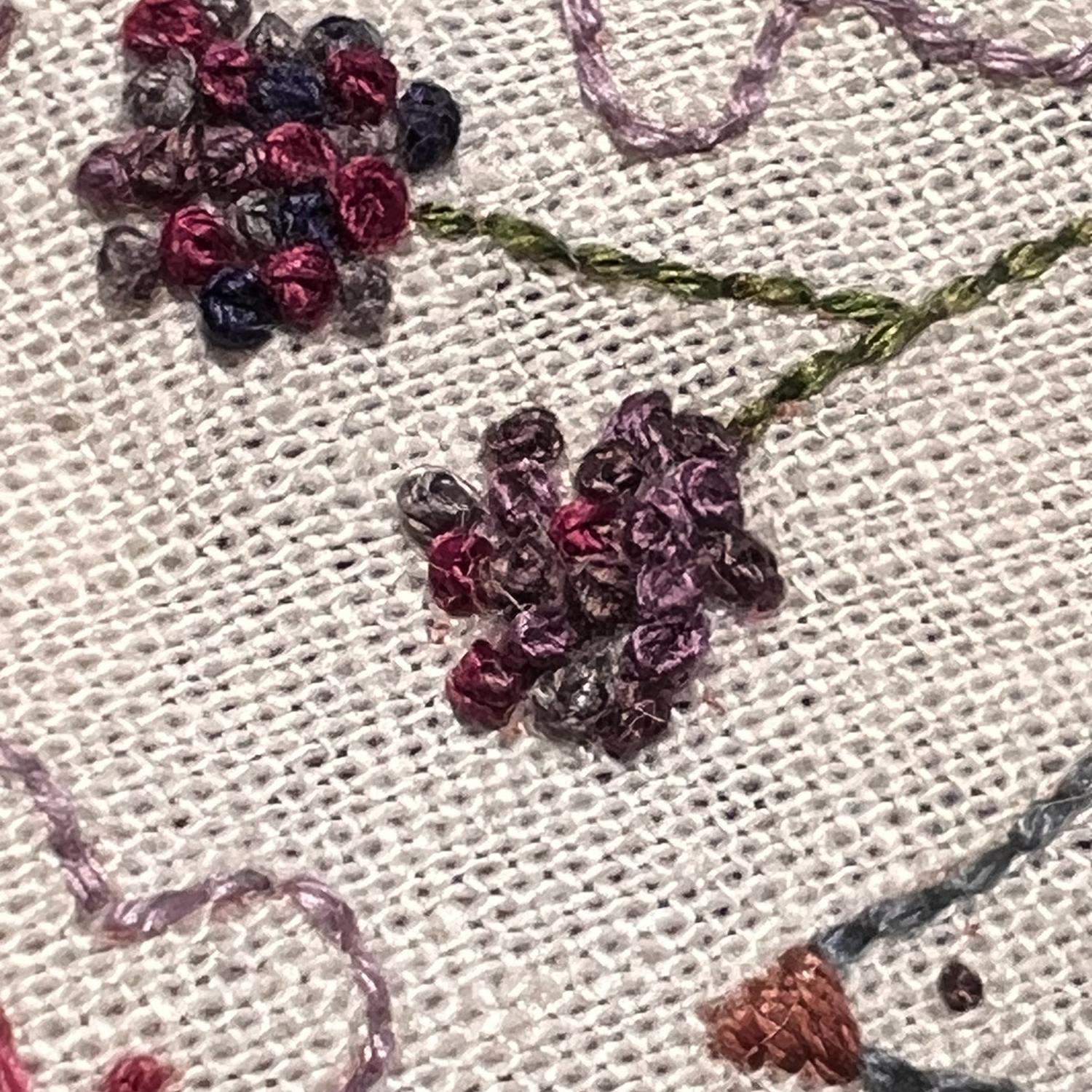 anni-downs-sewing-accessories-bird-in-blackberries-patron image 7