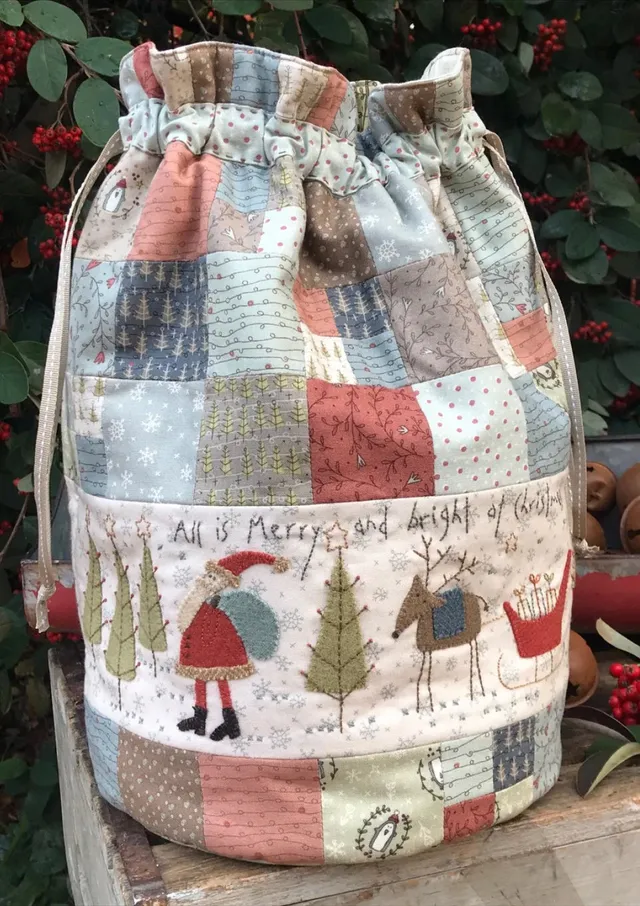 anni-downs-all-is-merry-and-bright-patron-sac-no-l-appliqu image 1