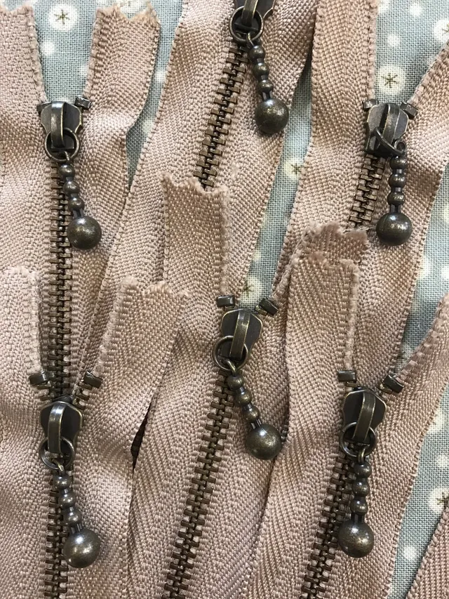 anni-downs-notions-japanese-zipper-fermeture-clair-15-cm-trousse image 1
