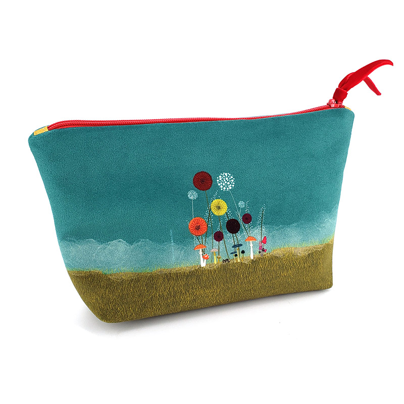atelier-des-abcdaires-trousse-maquillage-jour-d-automne-bleue-kit-couture image 2