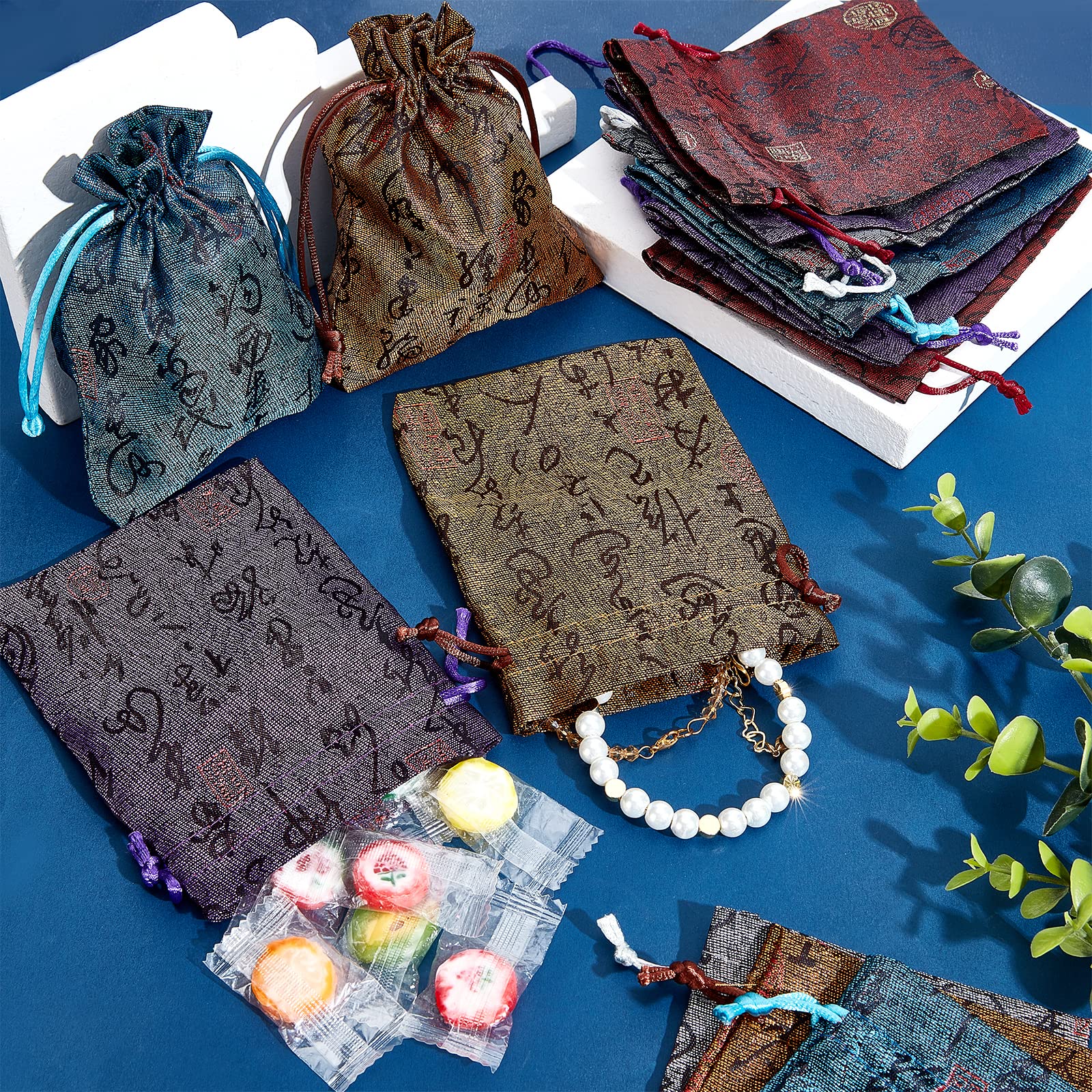 ahandmaker-jewerly-display-pochette-bijoux-brocart-lot-de-20 image 5
