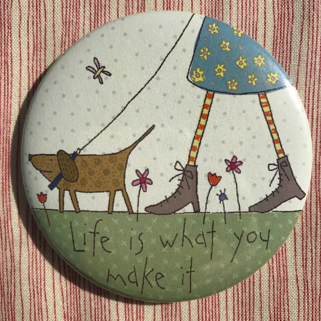 anni-downs-life-is-what-you-make-it-miroir-de-poche-75-mm image 1