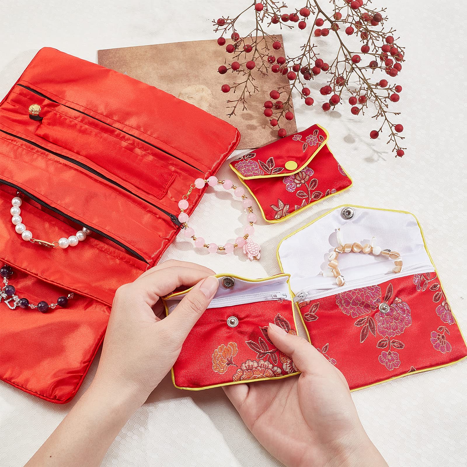 ahandmaker-jewerly-display-pochette-bijoux-4pcs-soie-brod-e image 3