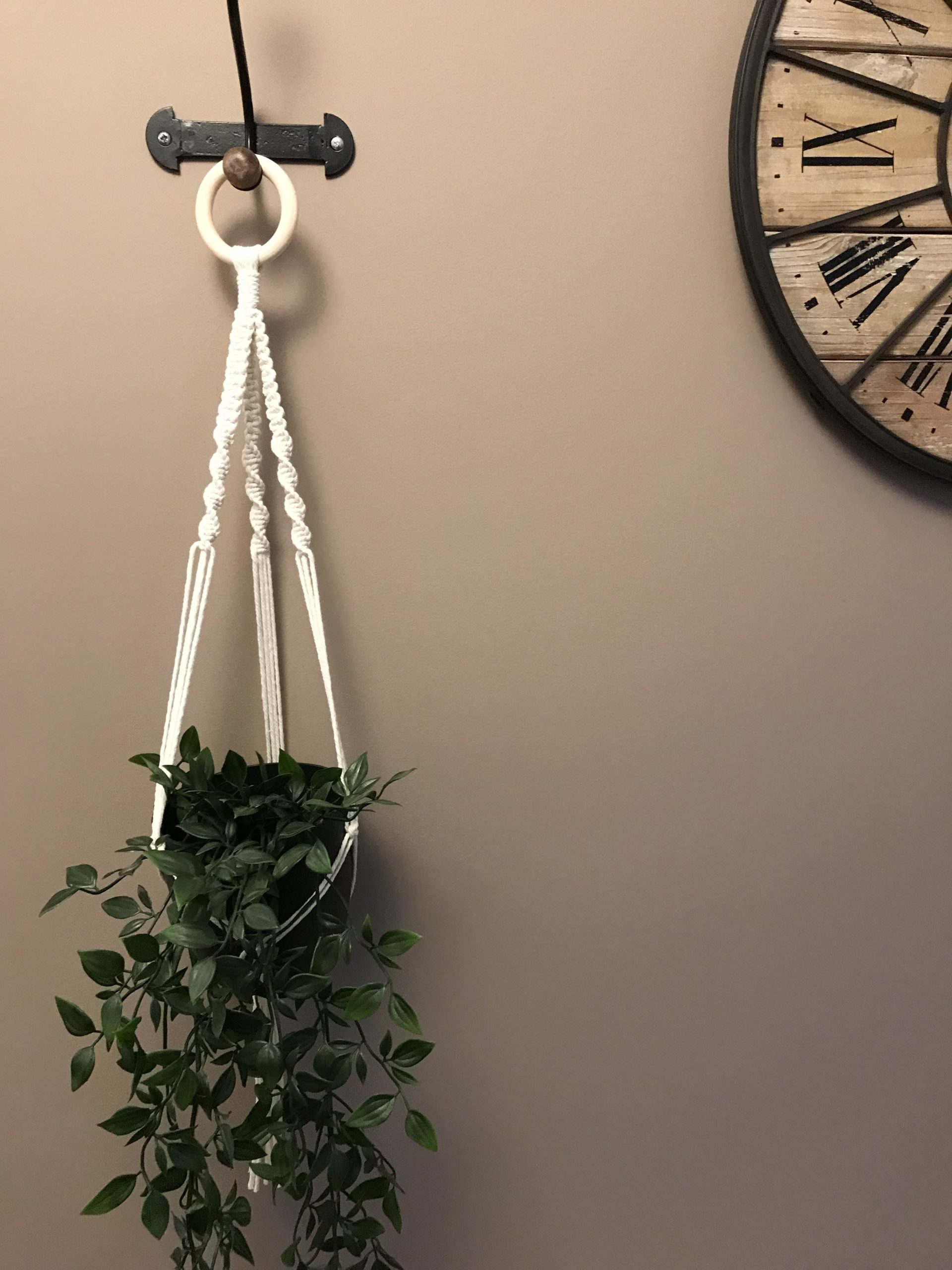 atelier-n-caux-pivoine-suspension-plante-macram-beige-75-cm image 3