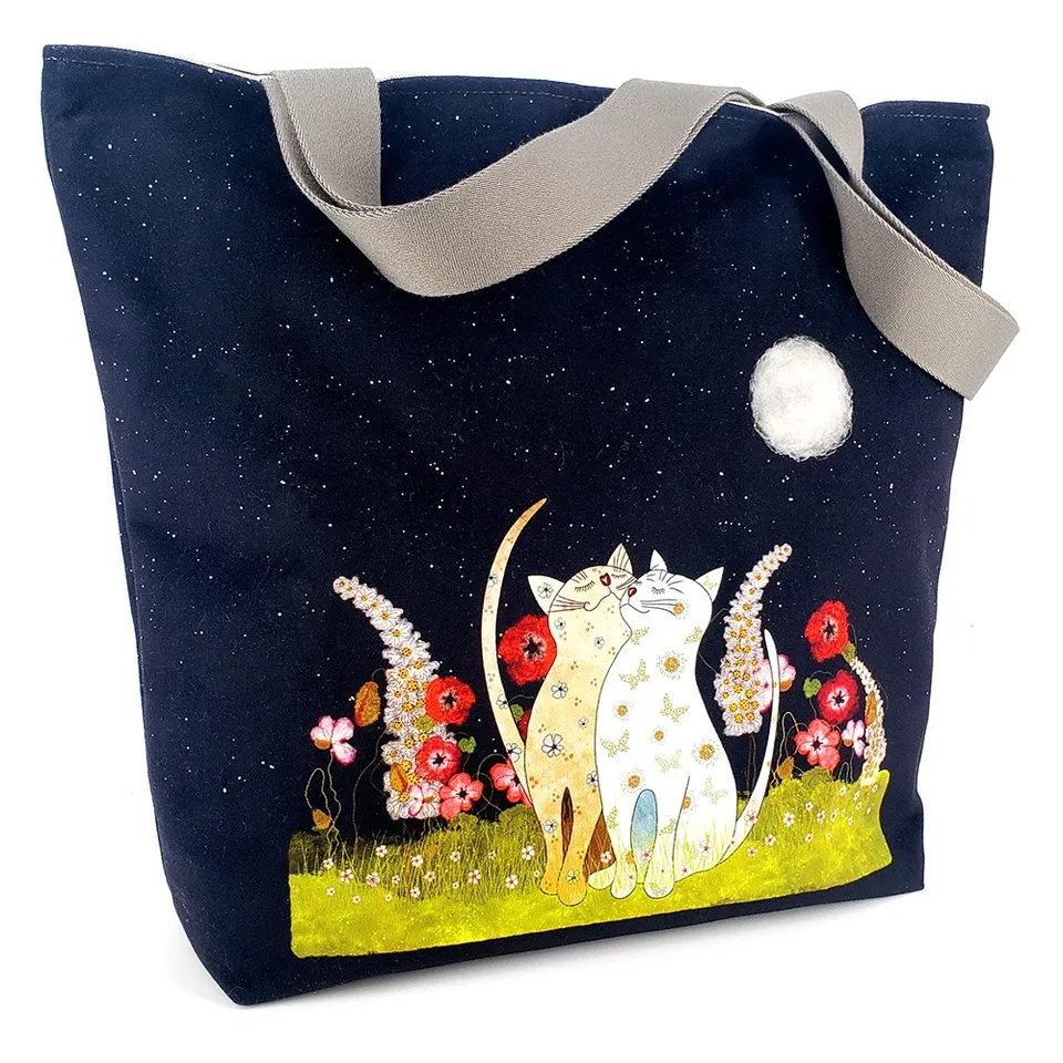 atelier-des-abcdaires-coupon-illustr-xl-chats-noir-velours-sac image 1