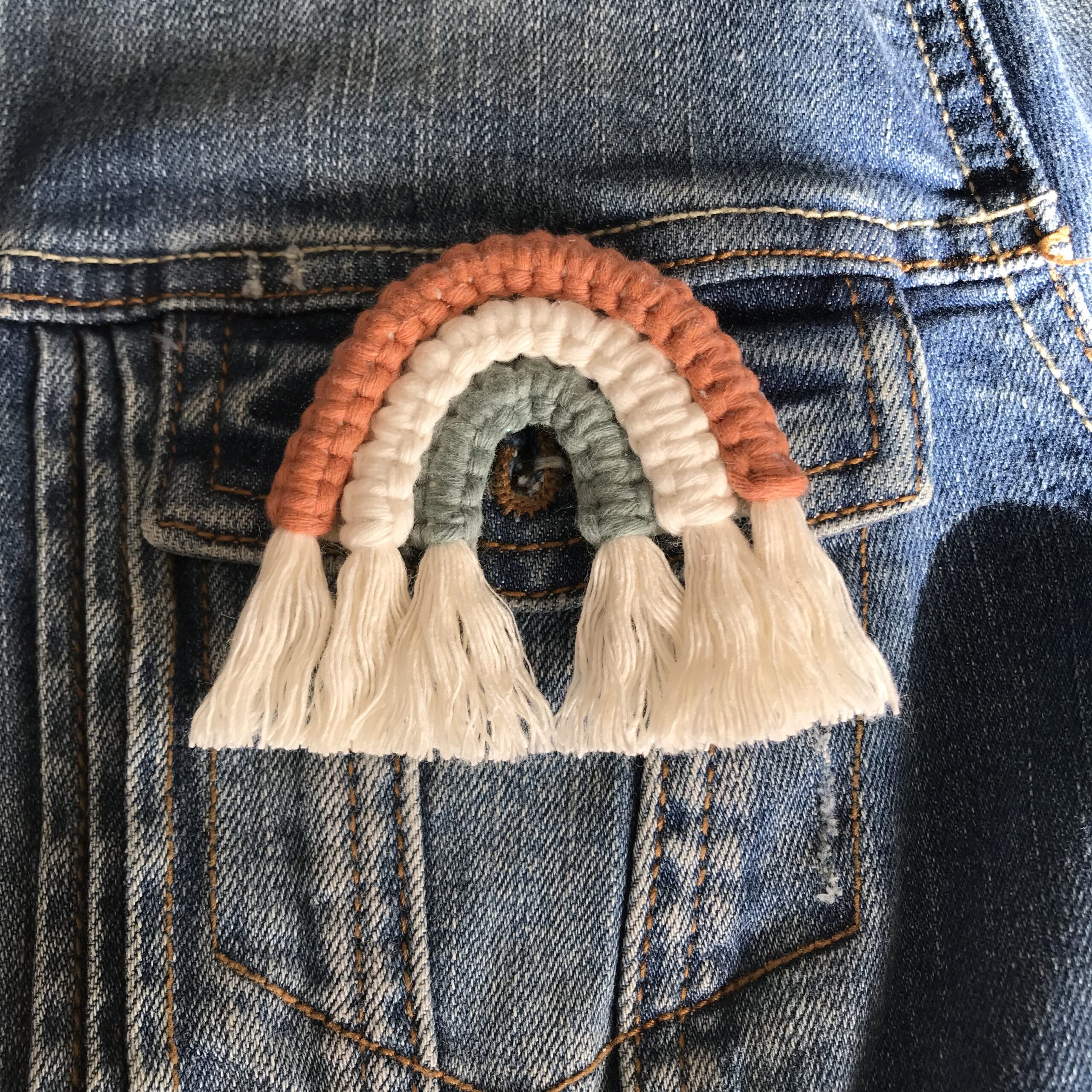 atelier-n-caux-arc-en-ciel-broche-macram-coton-7-cm image 2