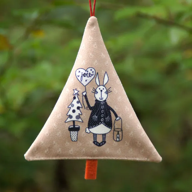 atelier-des-abcdaires-sapin-lapin-au-ballon-kraft-d-co-no-l-velours image 1