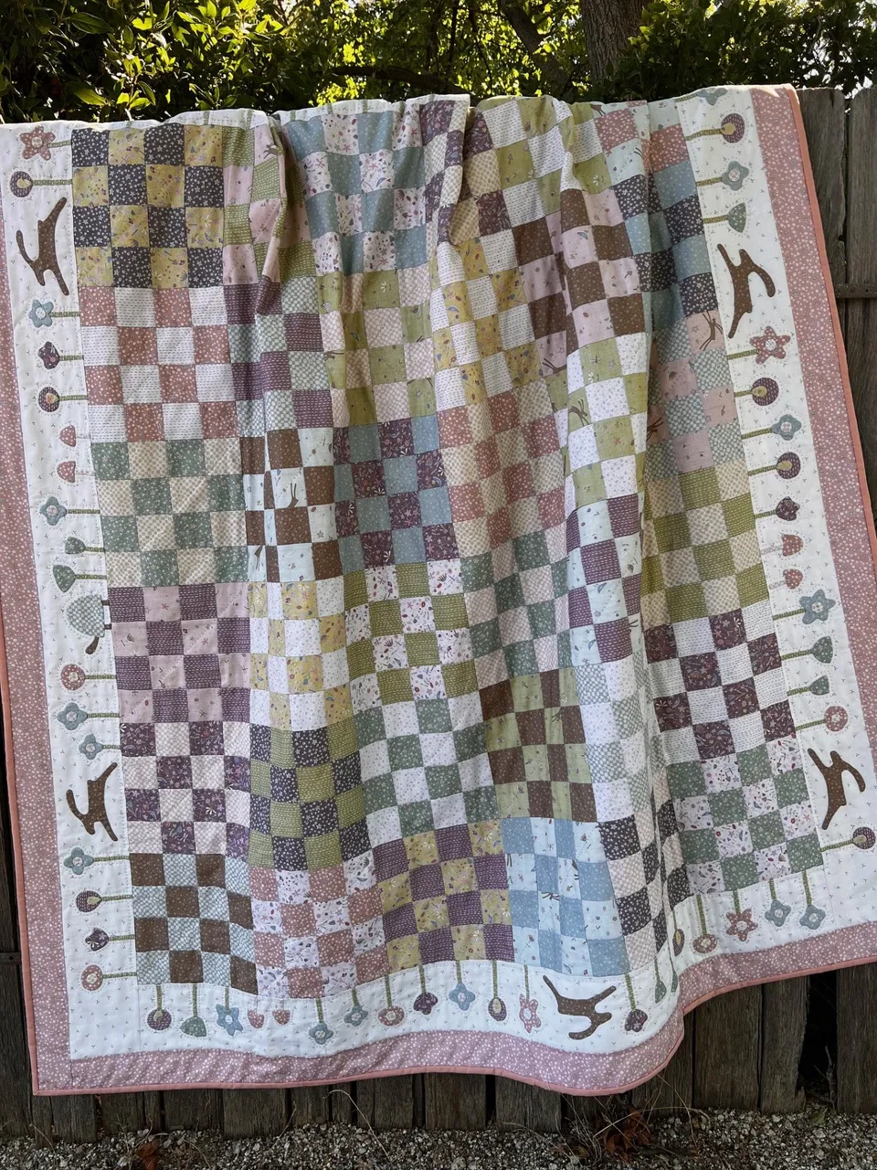 anni-downs-around-the-mulberry-bush-patron-quilt-appliqu-li-vre image 1