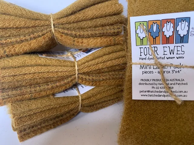 anni-downs-woven-wool-biscuit-tissu-laine-mini-lamb-6-pcs image 1