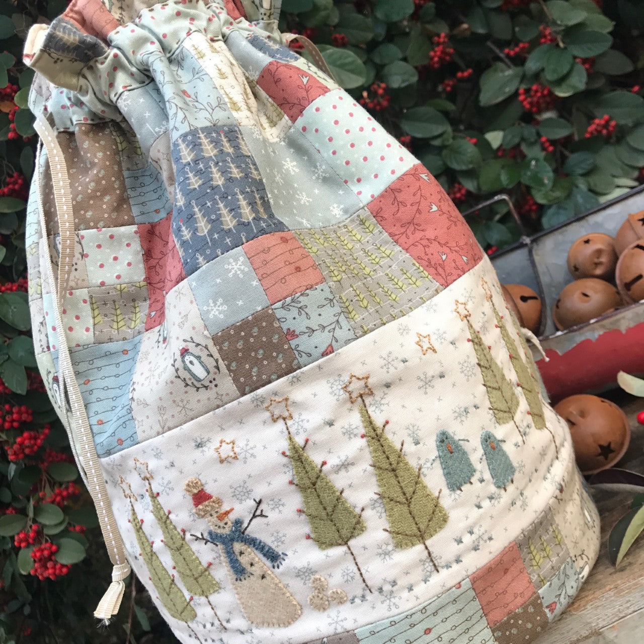 anni-downs-all-is-merry-and-bright-patron-sac-no-l-appliqu image 4